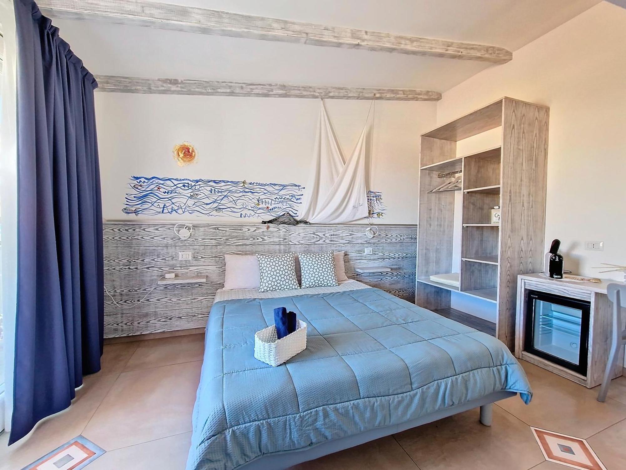 Hotel L'Onda Marina Castelsardo Esterno foto